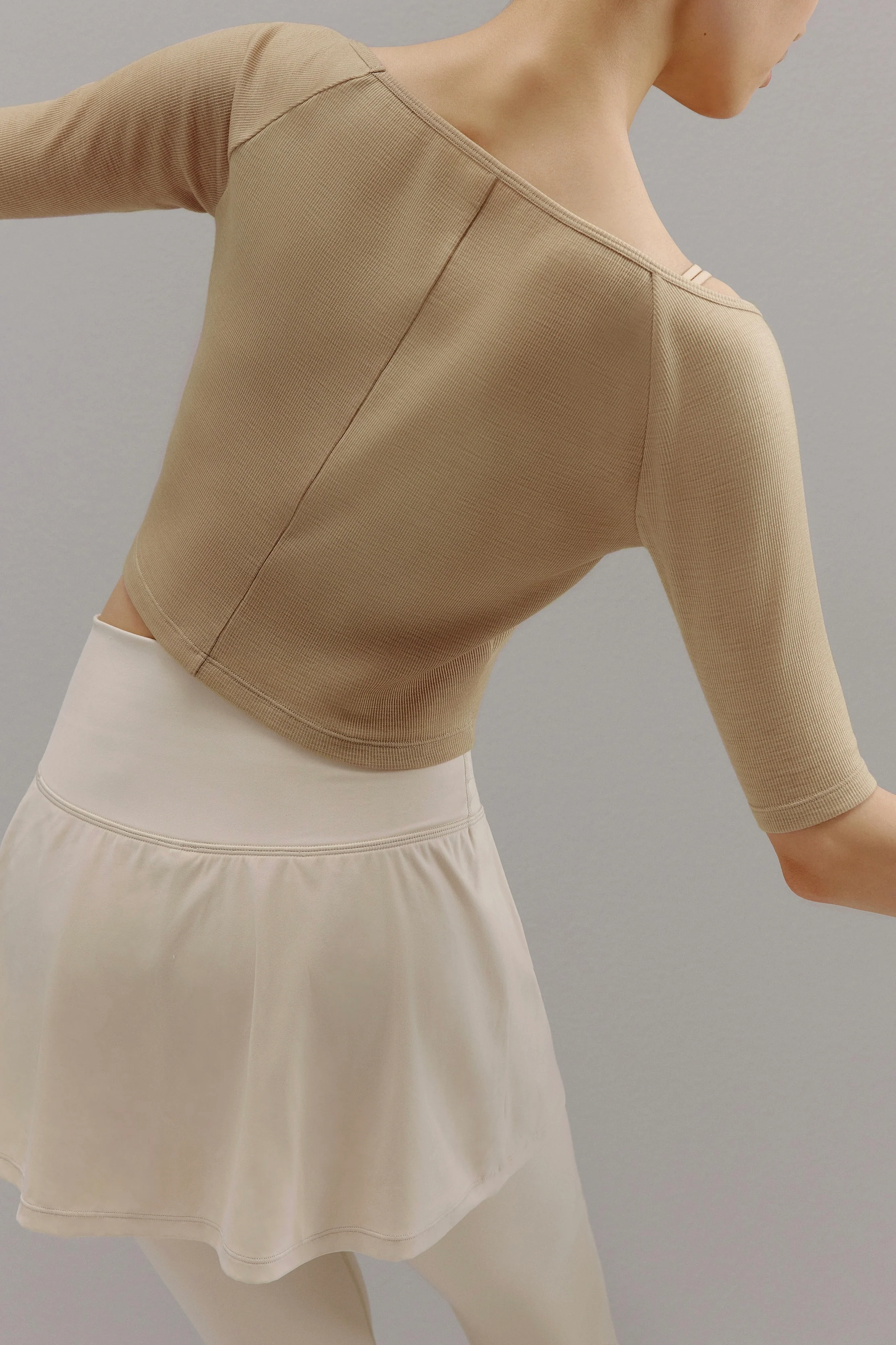Ballet V-Neck Wool Tee - Image 3