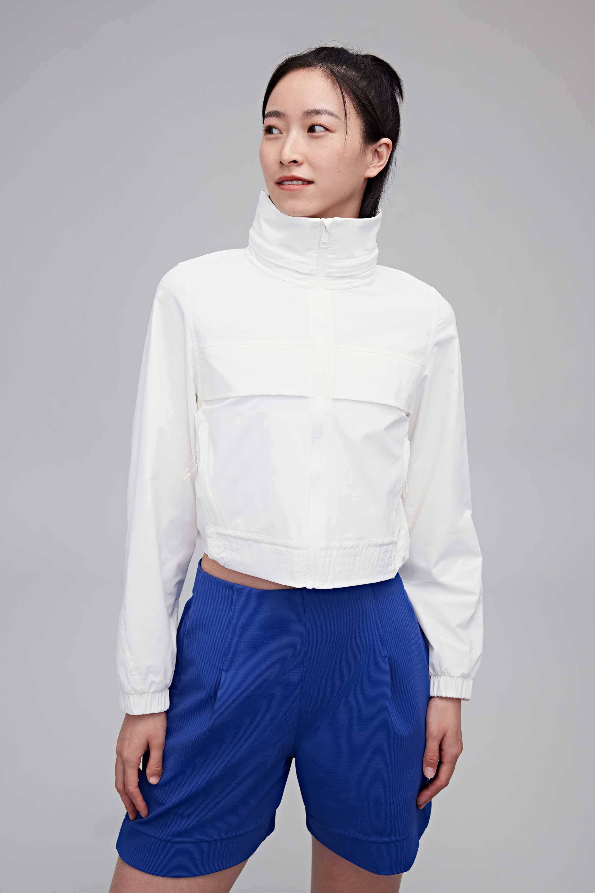 Breeze Cropped Sunblock Jacket - Image 6
