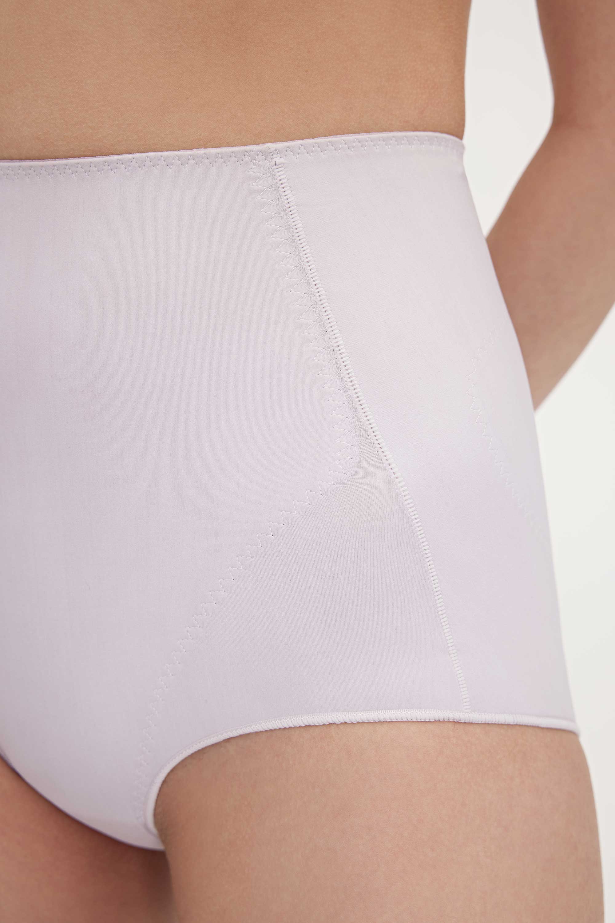 High Waist Shaping Boy Short - Image 3