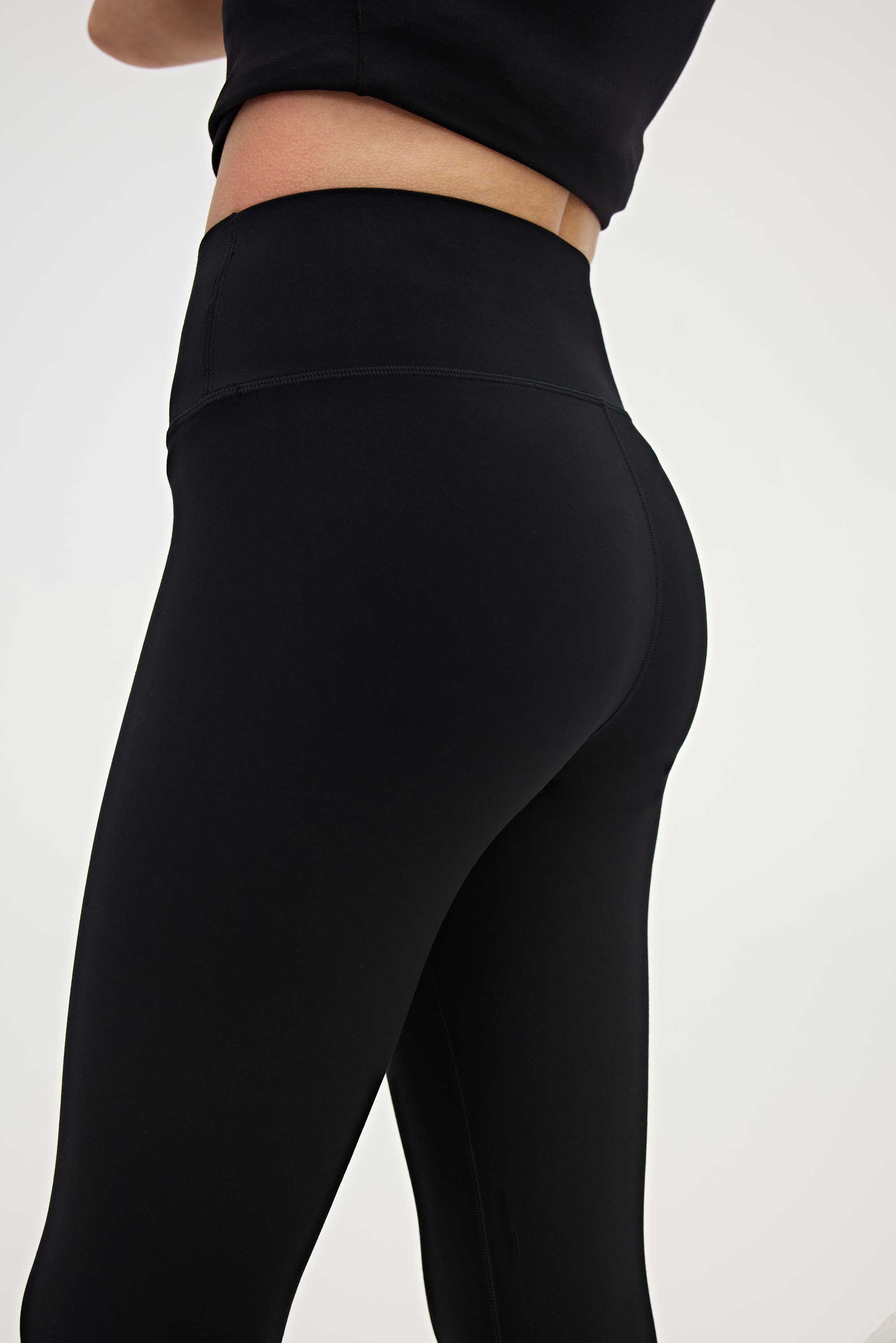 Light Lift Shaping Leggings - Image 2