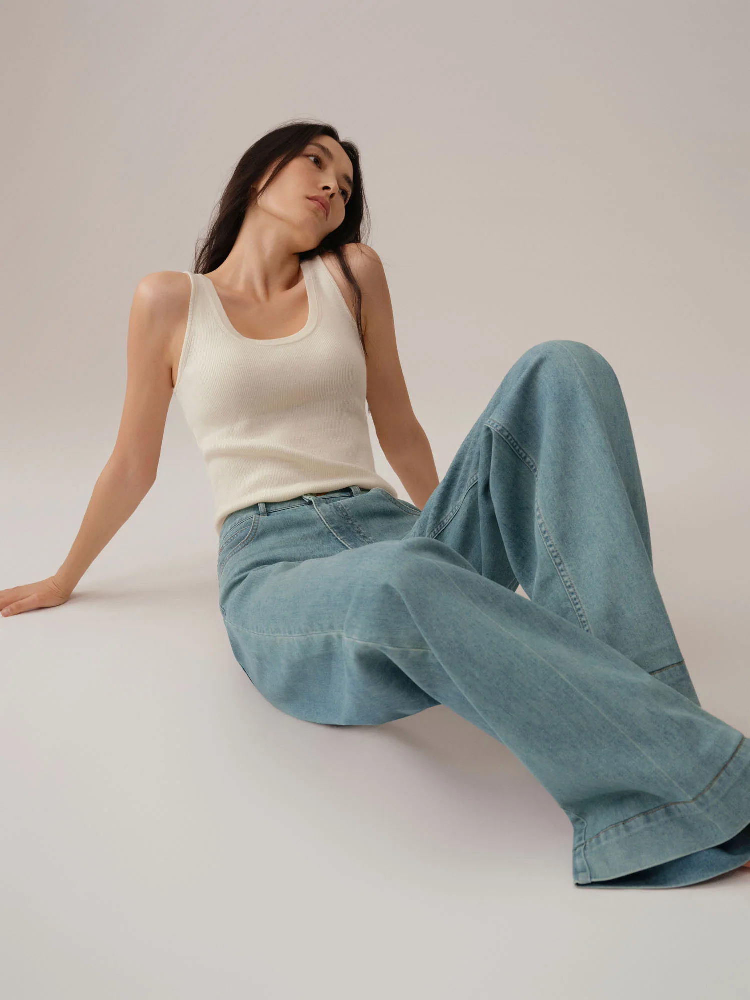 Mid-Rise Bootcut Jeans - Image 3