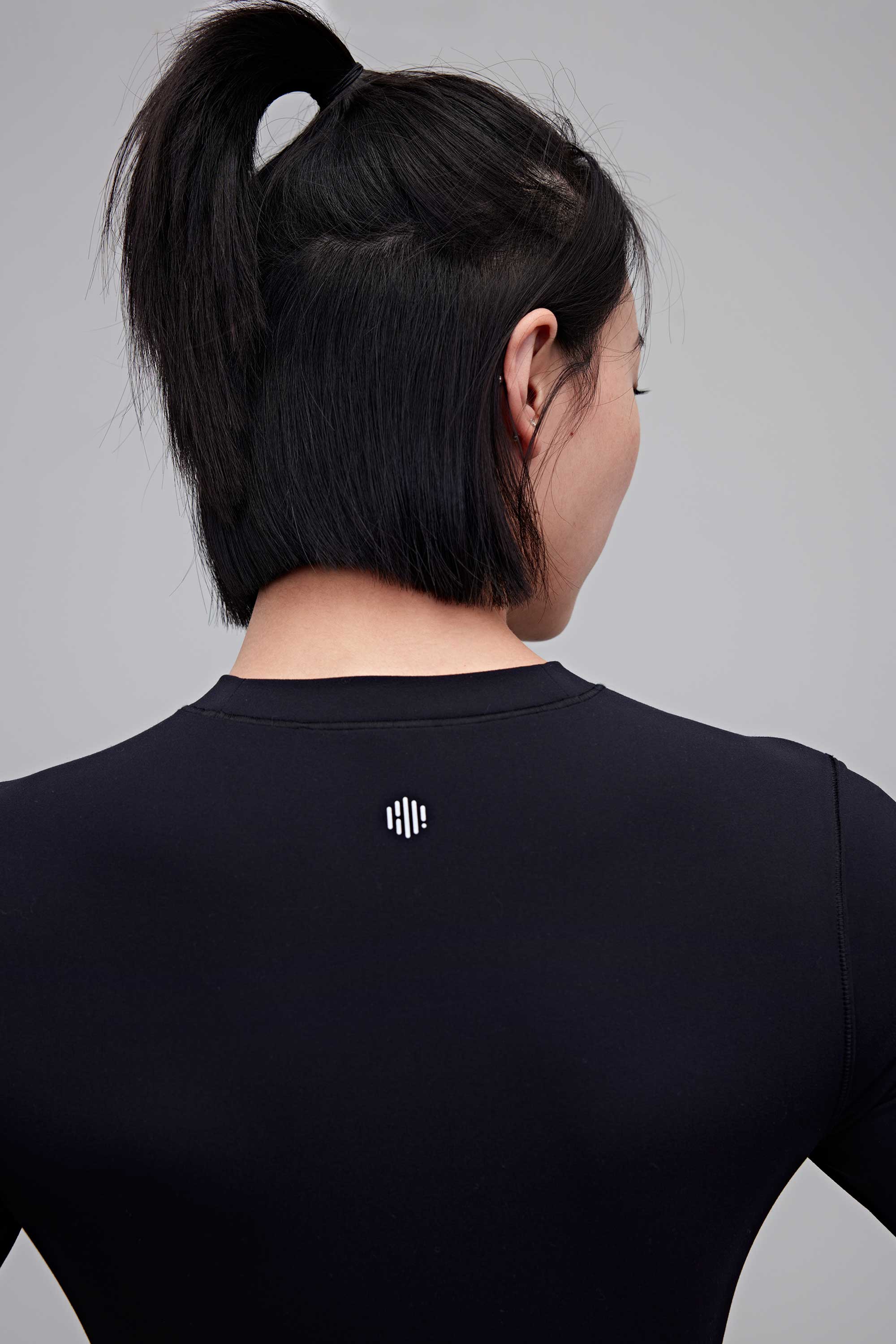 Mousse Cut-out Padded Crop Top - Image 8