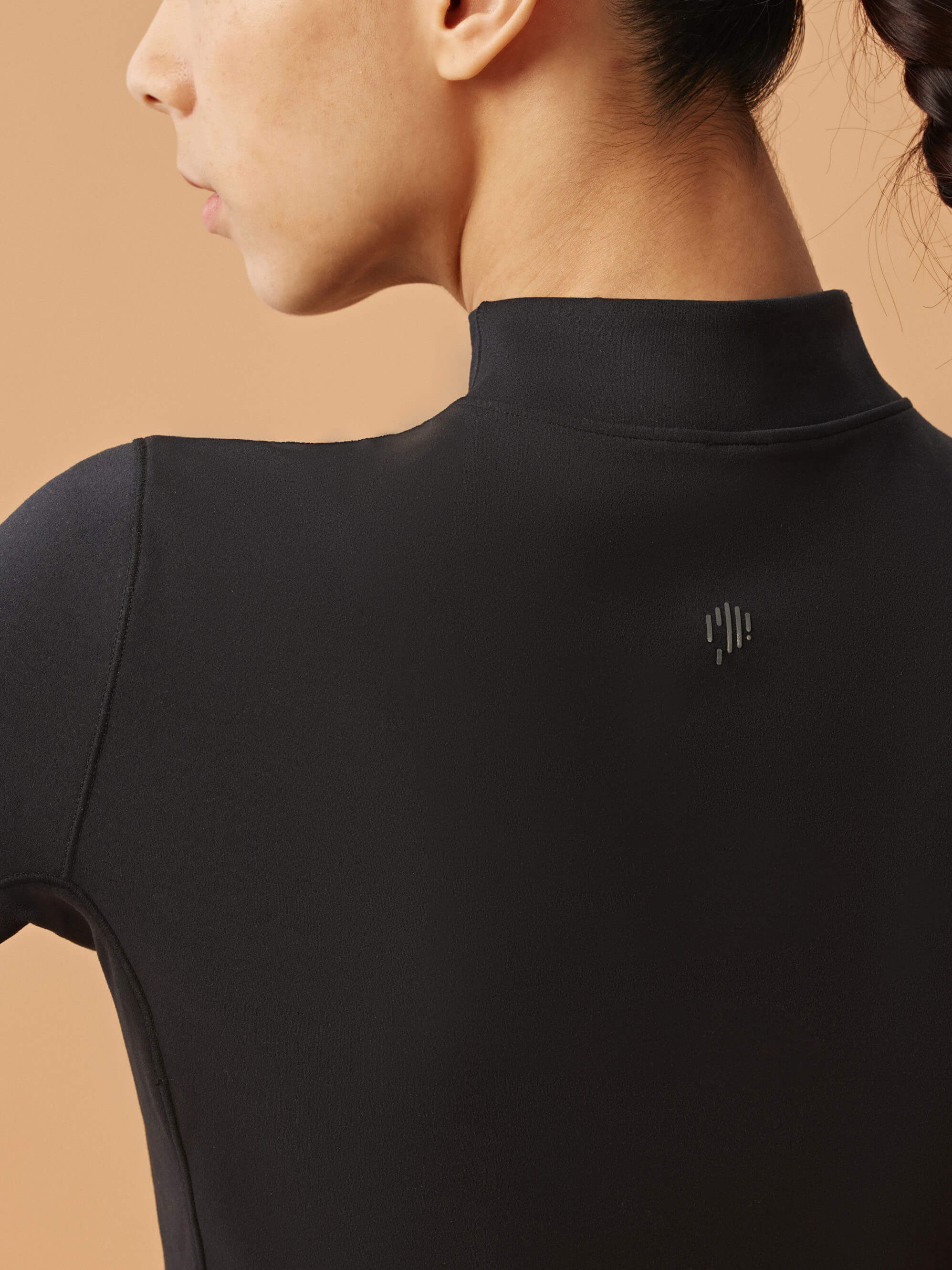 NEIWAI ACTIVE X NYCB Mousse Half Zip Long Sleeve Top - Image 5
