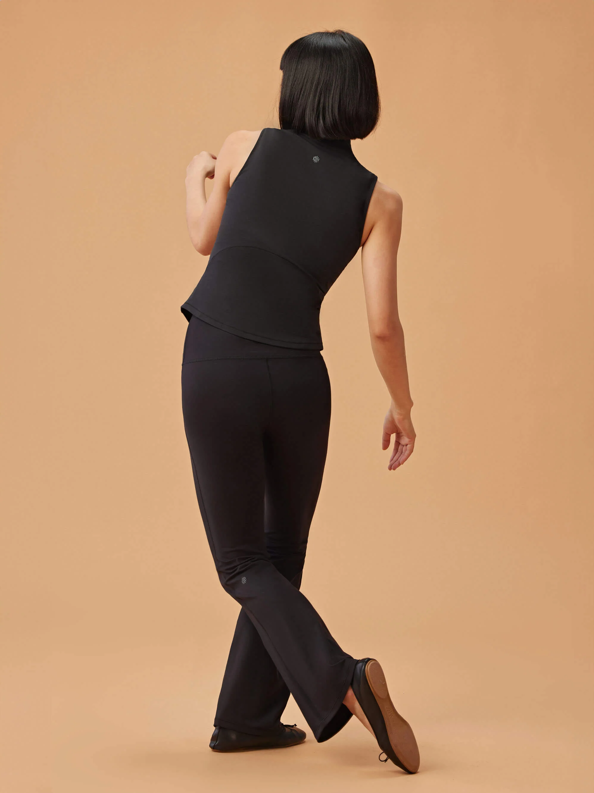 NEIWAI ACTIVE X NYCB Mousse Half Zip Tank - Image 3