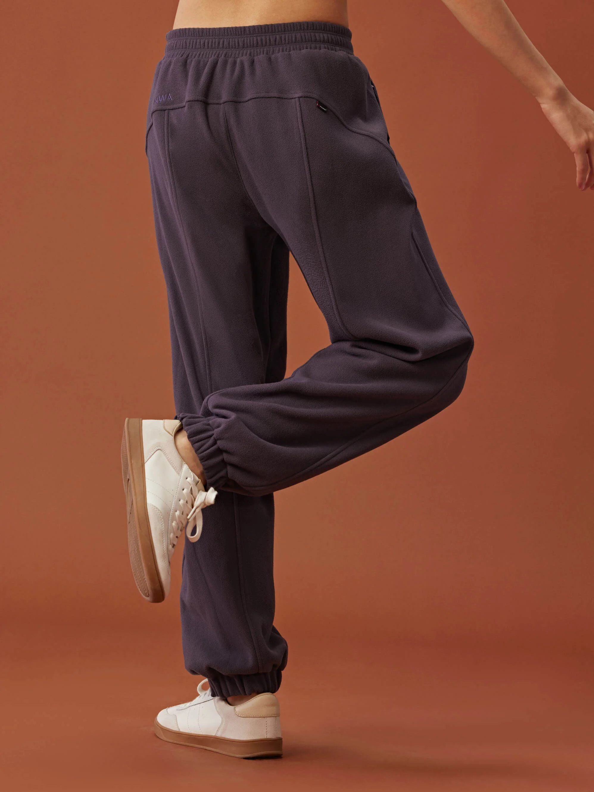 NEIWAI ACTIVE X NYCB Polartec Fleece Sweatpants - Image 3