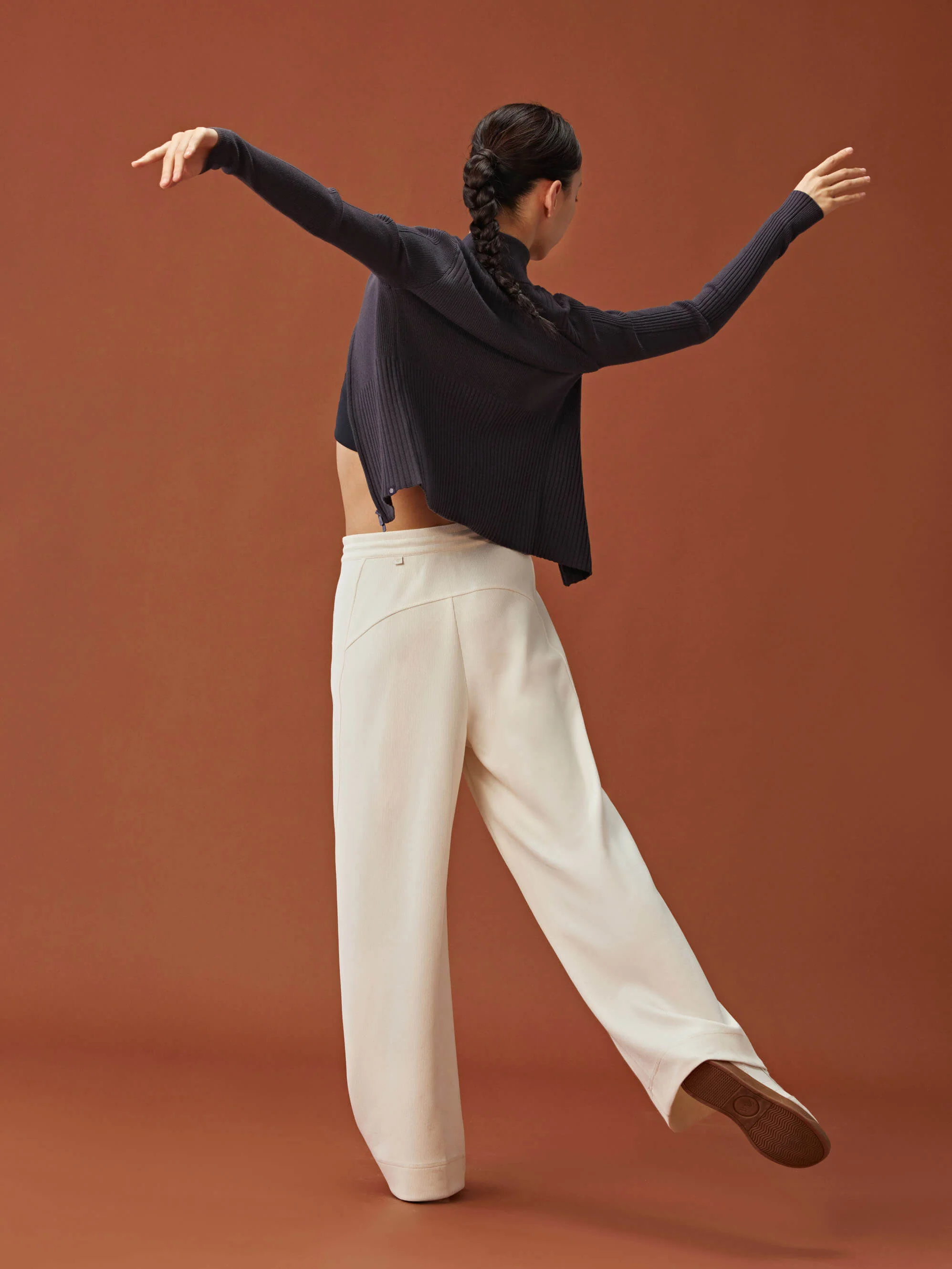 NEIWAI ACTIVE X NYCB Ribbed Zip Cardigan - Image 3