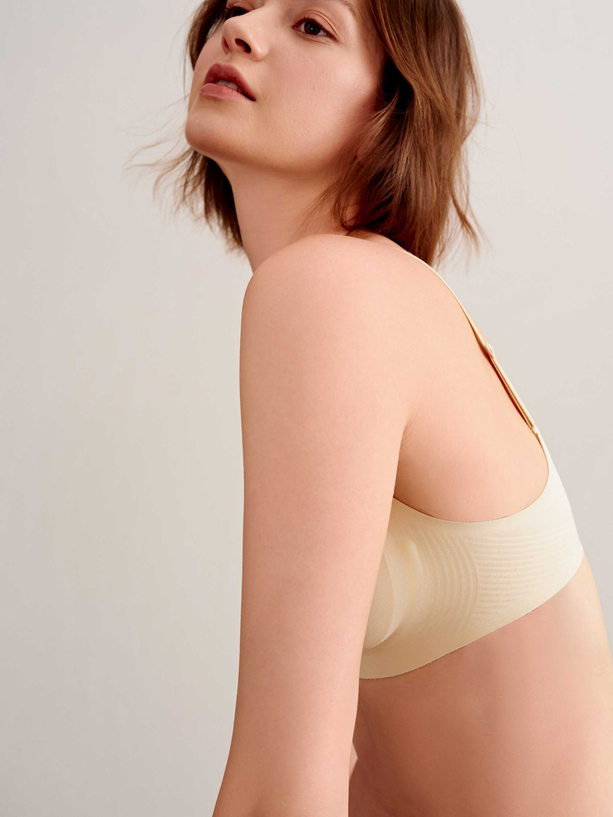 Shimmer Plunge Bra - Image 12