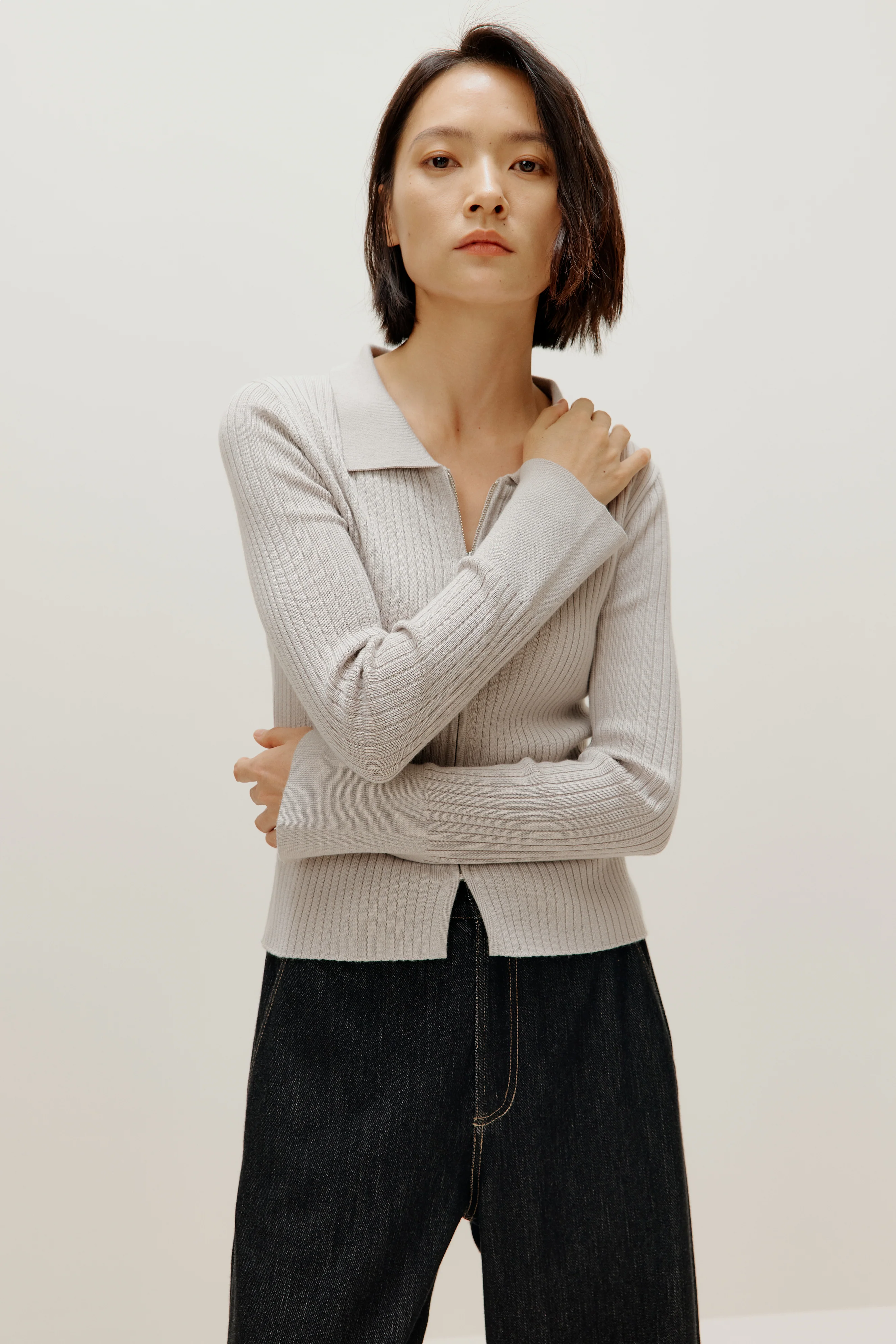 Silky Wool Zip Up Cardigan - Image 2