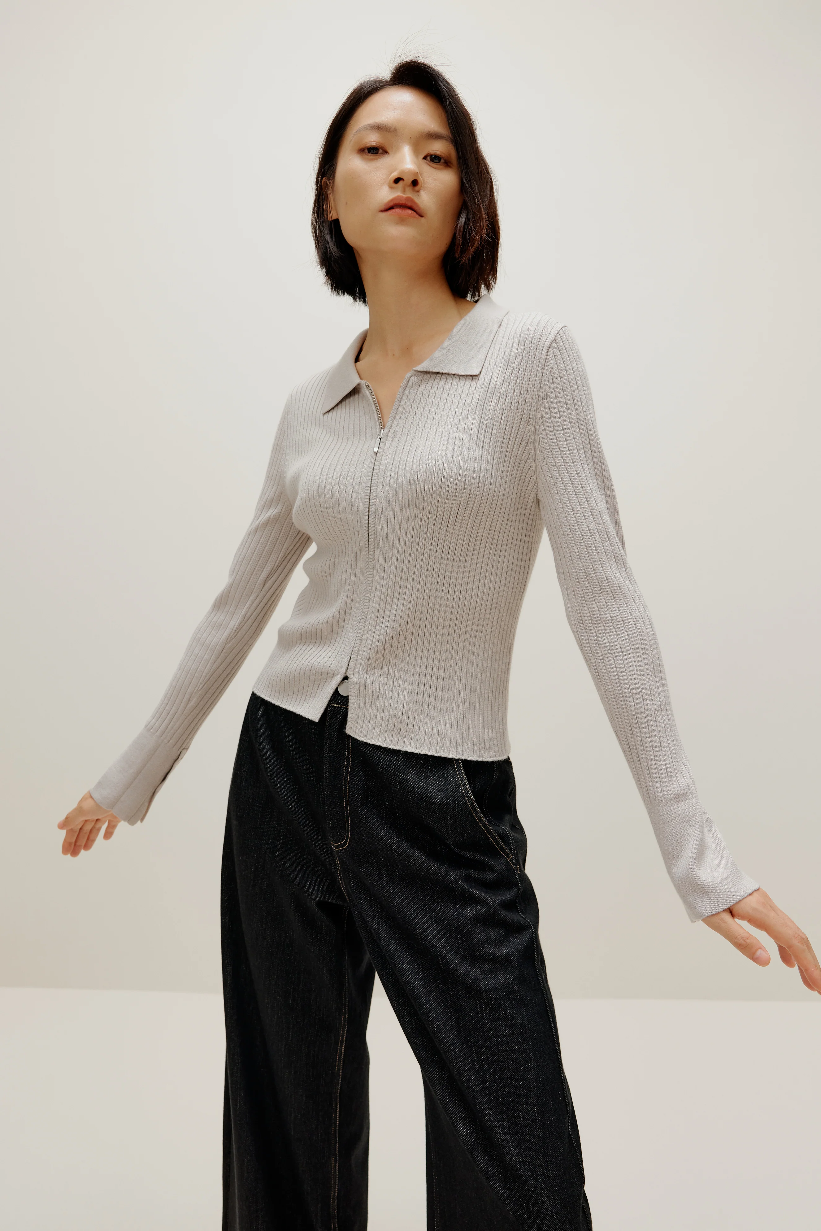 Silky Wool Zip Up Cardigan - Image 4