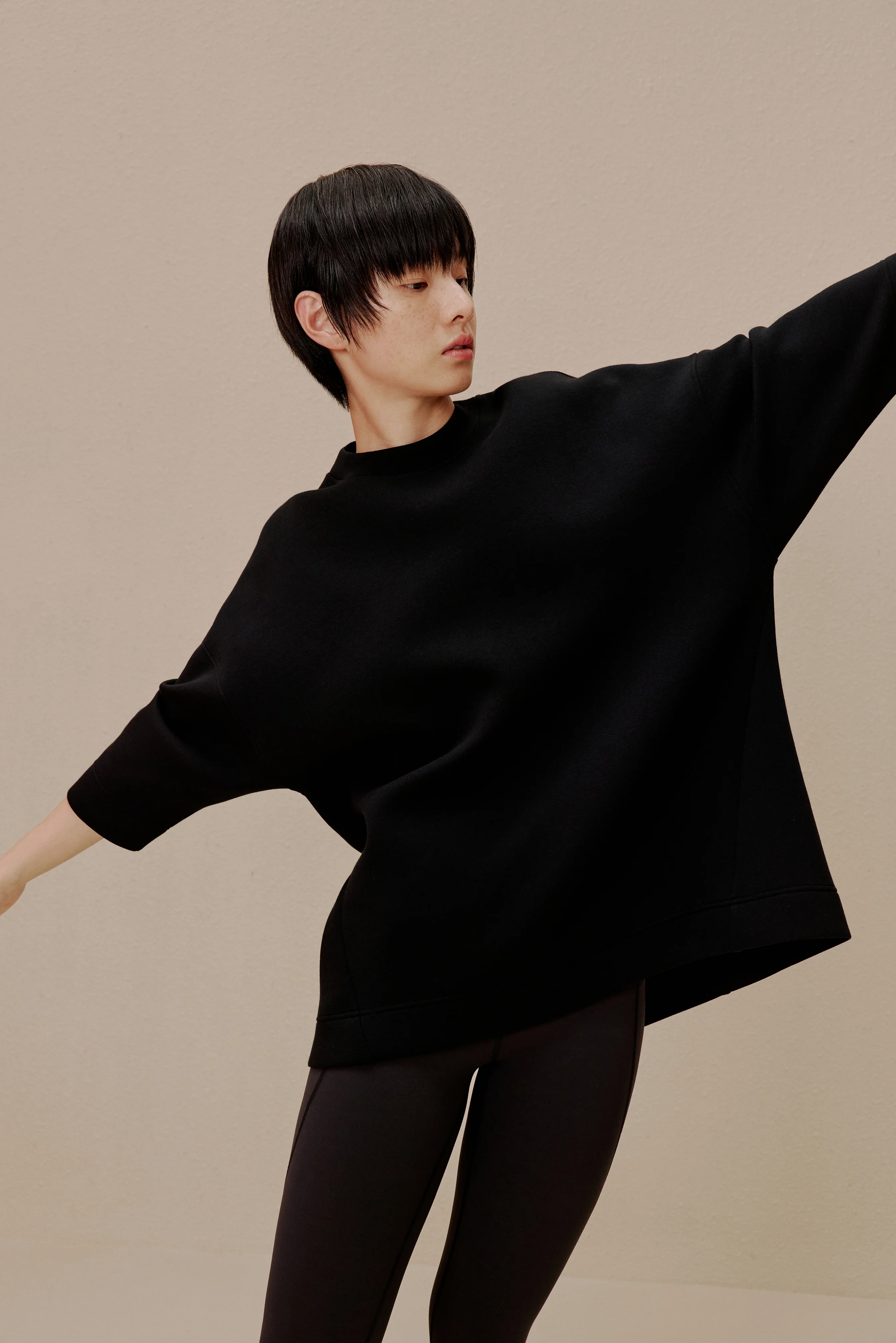 Urban Sport Two-Tone Sweatshirt - Image 2